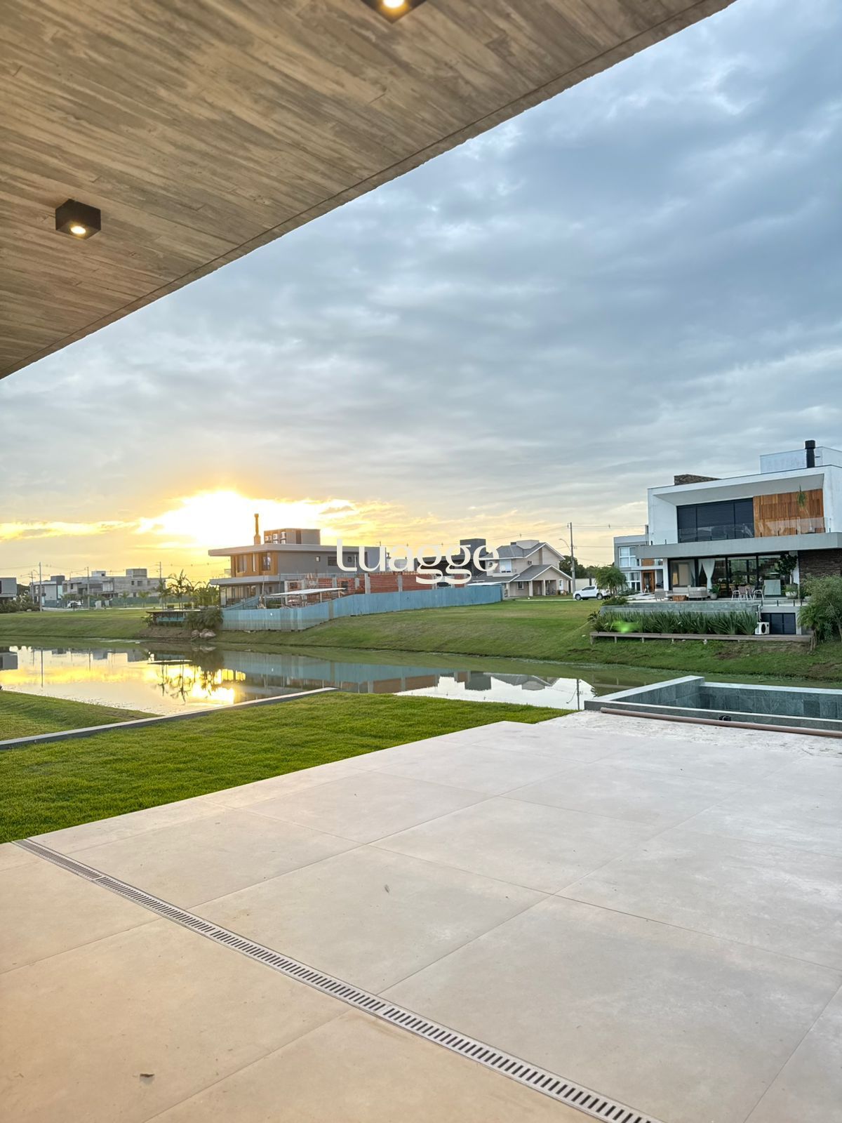 Casa de Condomínio à venda com 4 quartos, 309m² - Foto 16