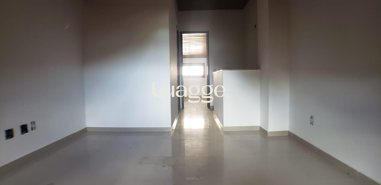 Casa à venda com 3 quartos, 88m² - Foto 11