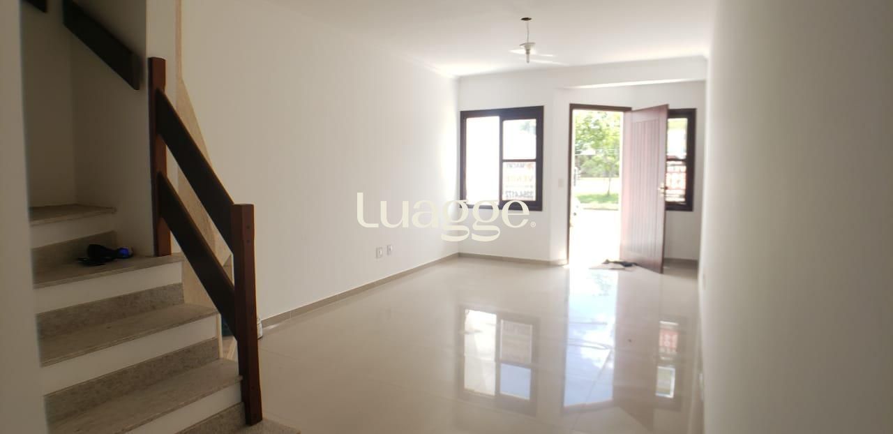 Casa à venda com 3 quartos, 88m² - Foto 3