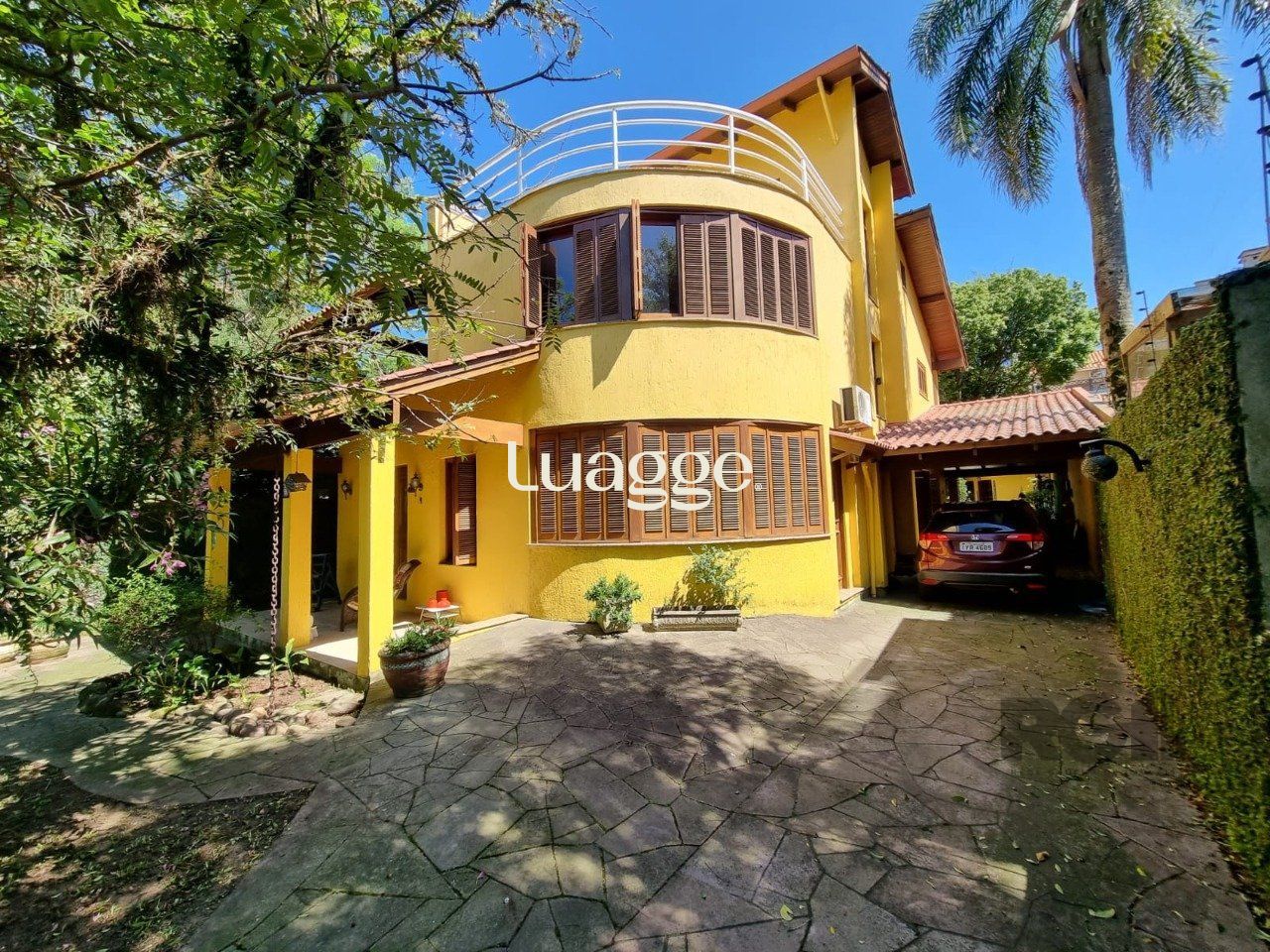 Casa à venda com 4 quartos, 300m² - Foto 2
