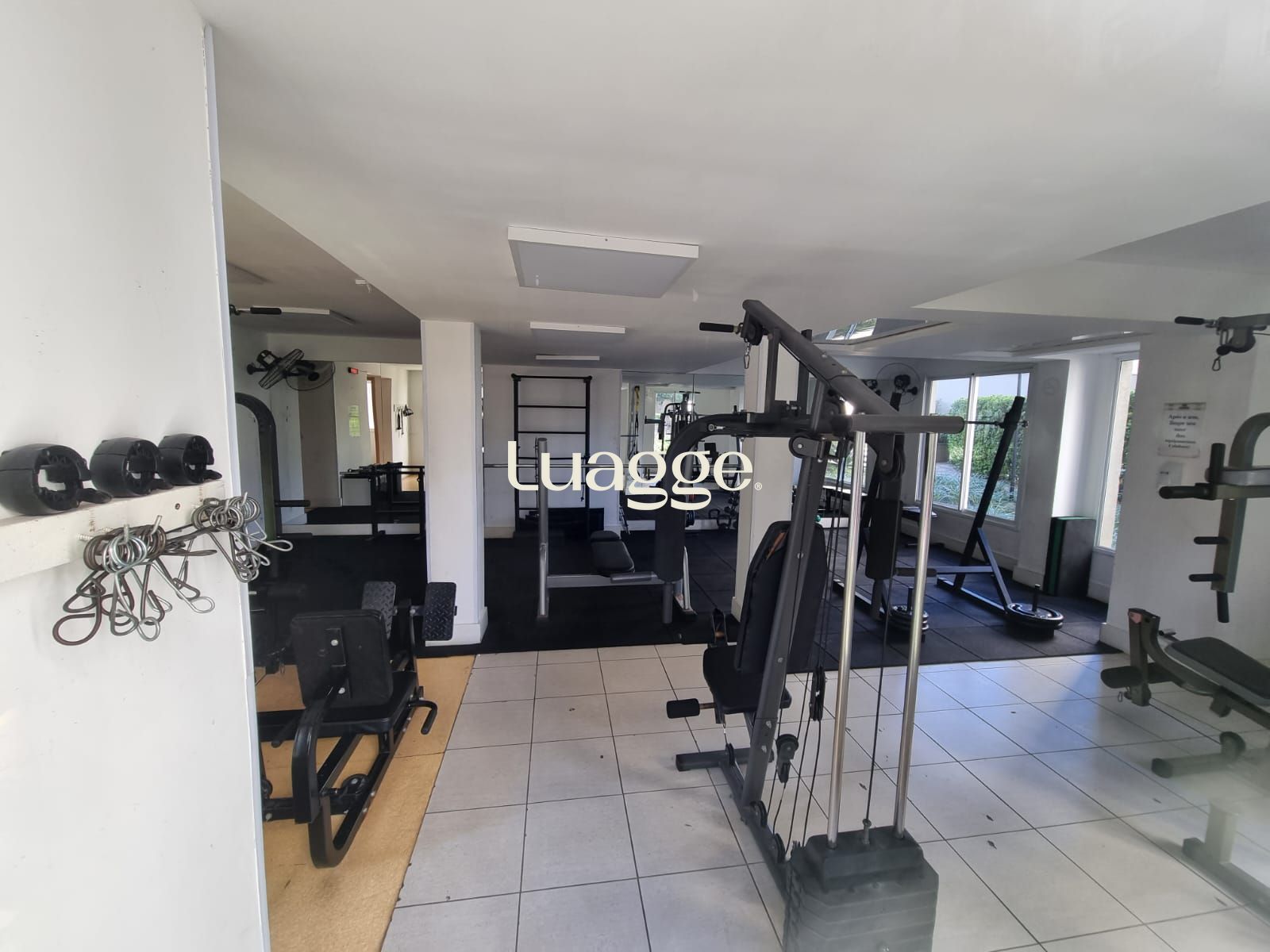 Apartamento à venda com 2 quartos, 56m² - Foto 18