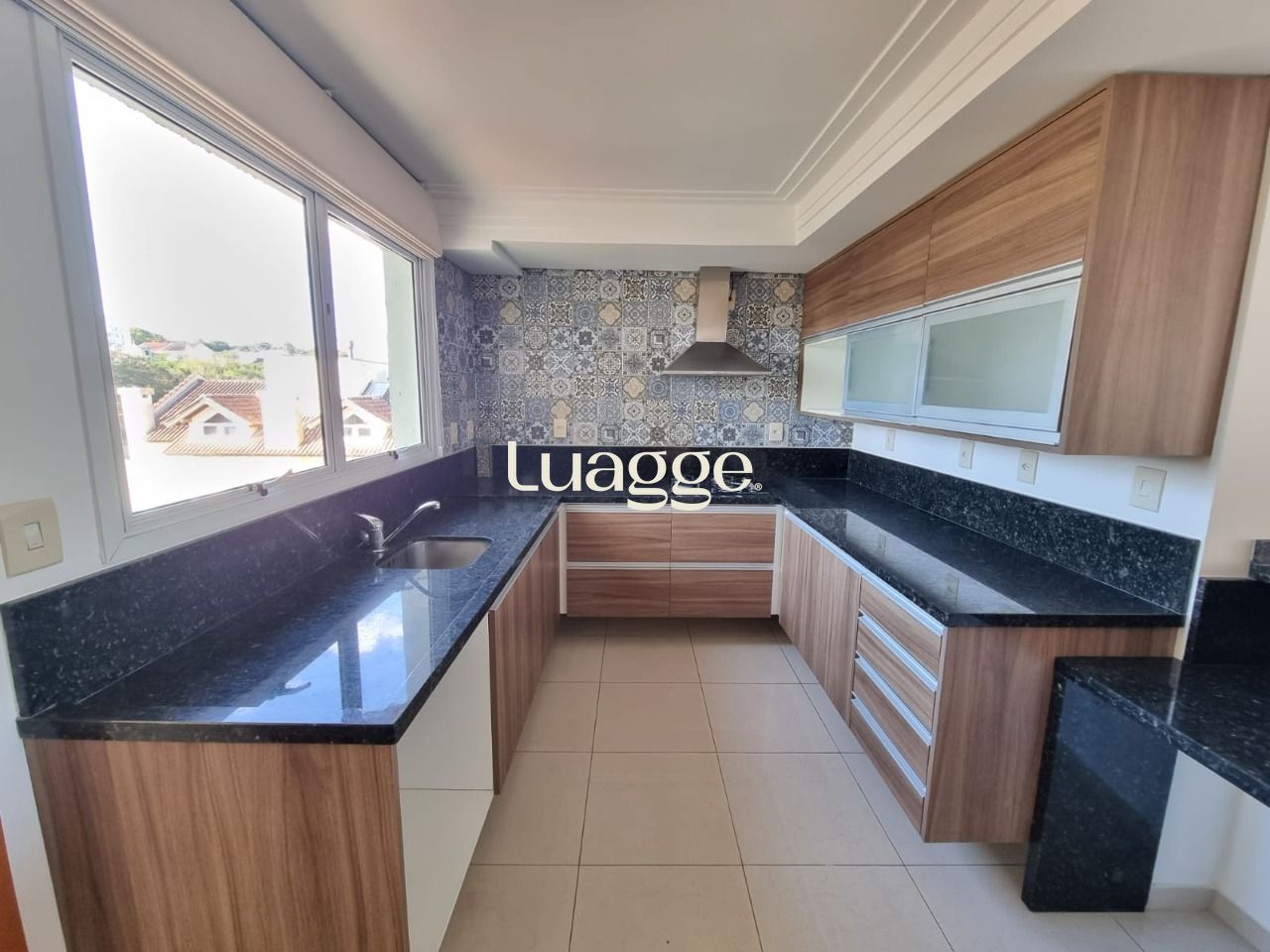 Apartamento à venda com 3 quartos, 110m² - Foto 6
