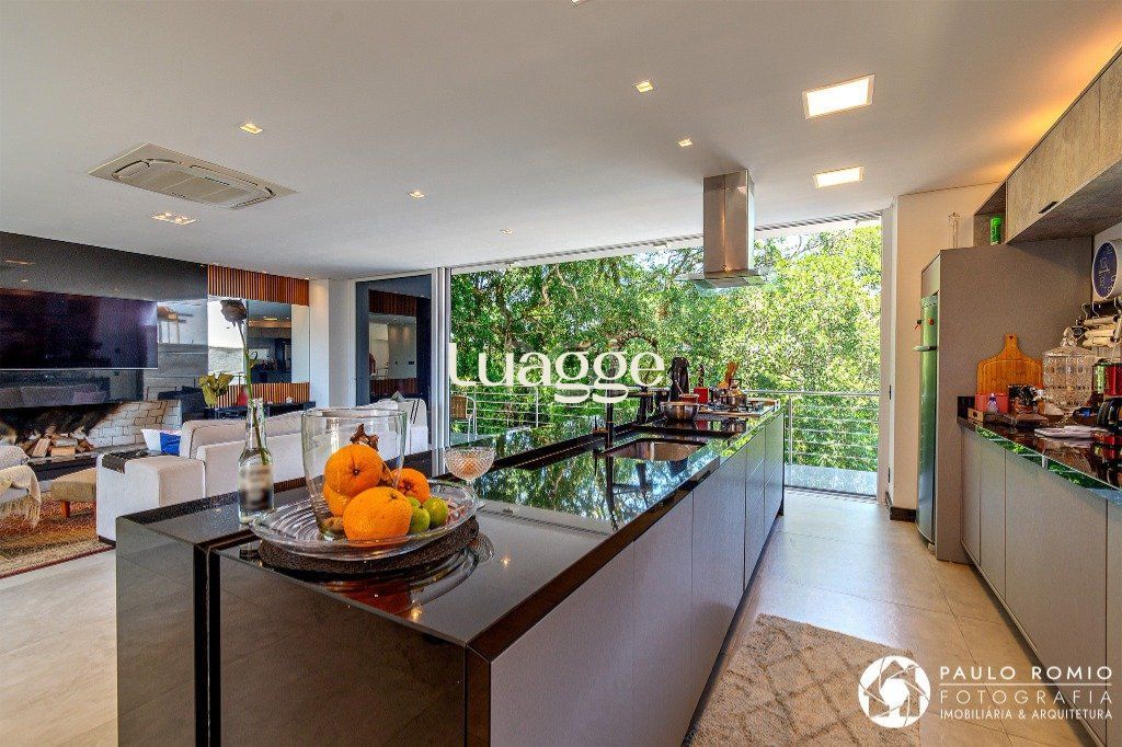 Casa de Condomínio à venda com 3 quartos, 384m² - Foto 14