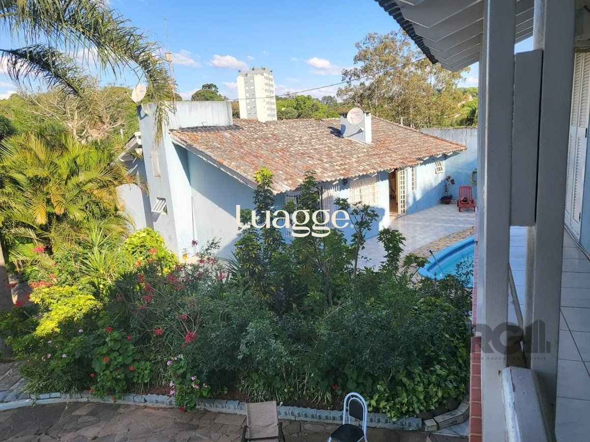 Casa à venda com 4 quartos, 335m² - Foto 8