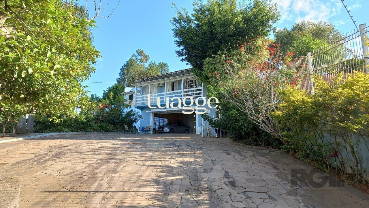 Casa à venda com 4 quartos, 335m² - Foto 2