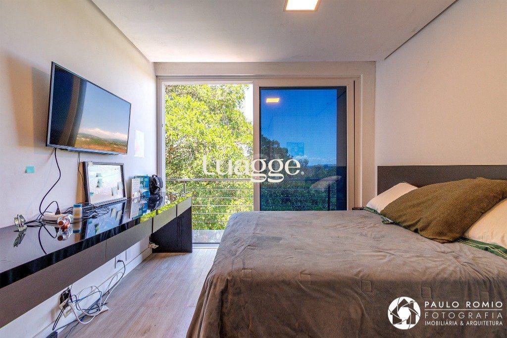Casa de Condomínio à venda com 3 quartos, 384m² - Foto 36
