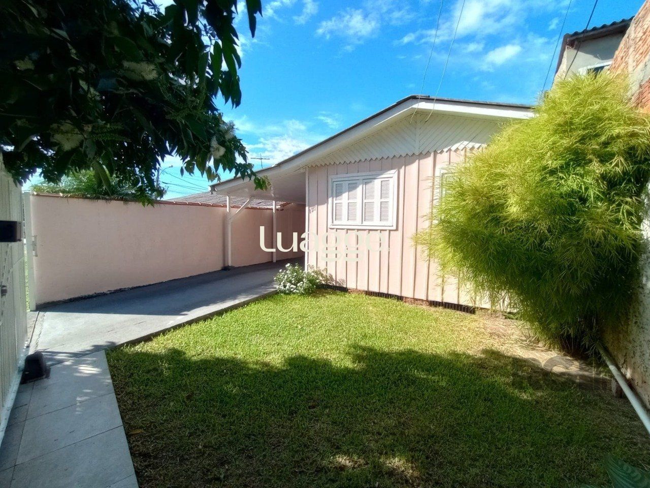 Casa à venda com 1 quarto, 72m² - Foto 1
