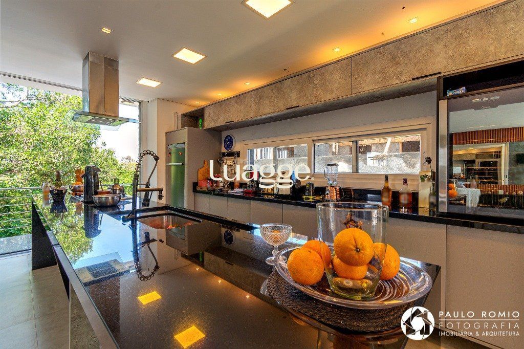 Casa de Condomínio à venda com 3 quartos, 384m² - Foto 13