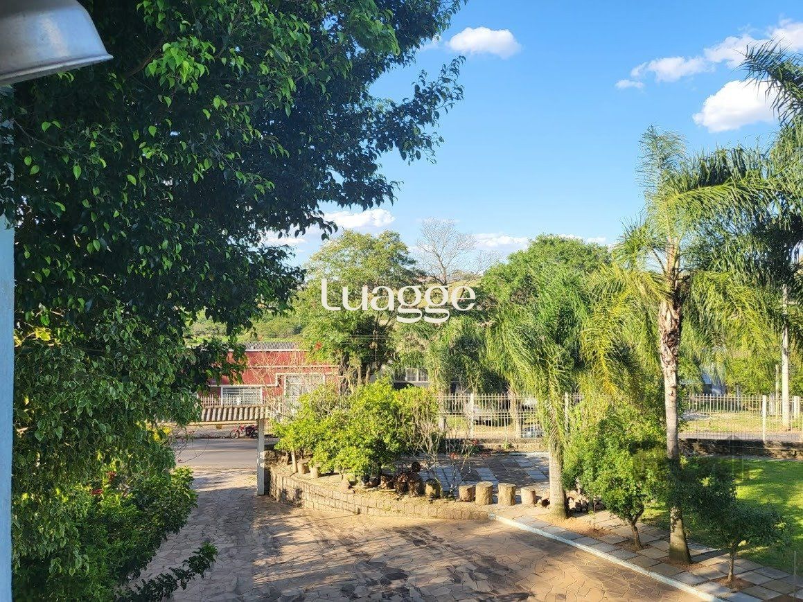 Casa à venda com 4 quartos, 335m² - Foto 15