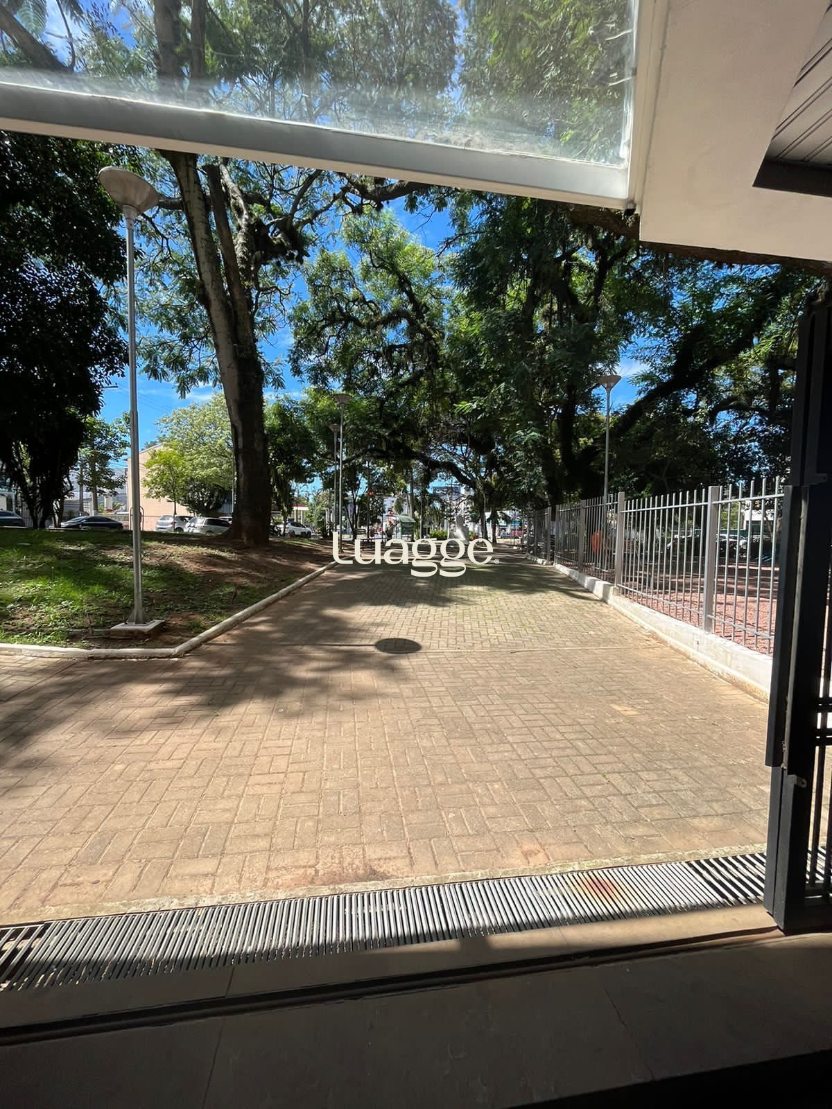 Conjunto Comercial-Sala à venda com 1 quarto, 31m² - Foto 2