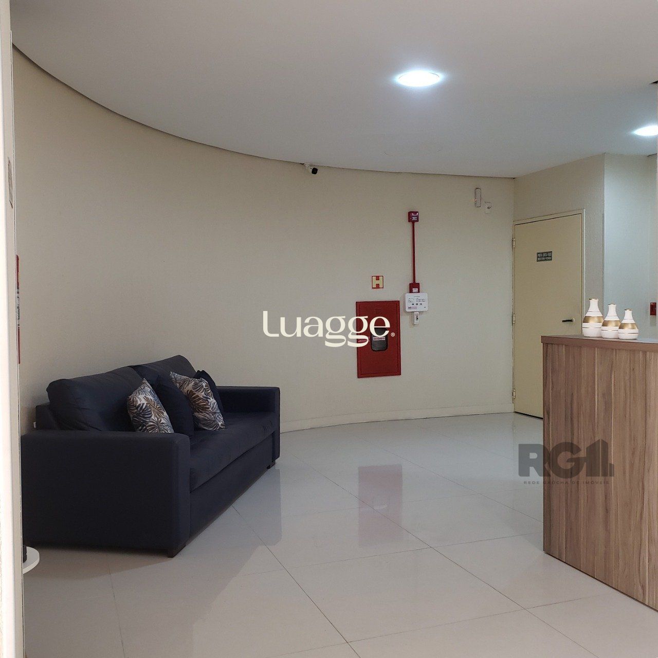 Apartamento à venda com 2 quartos, 73m² - Foto 4