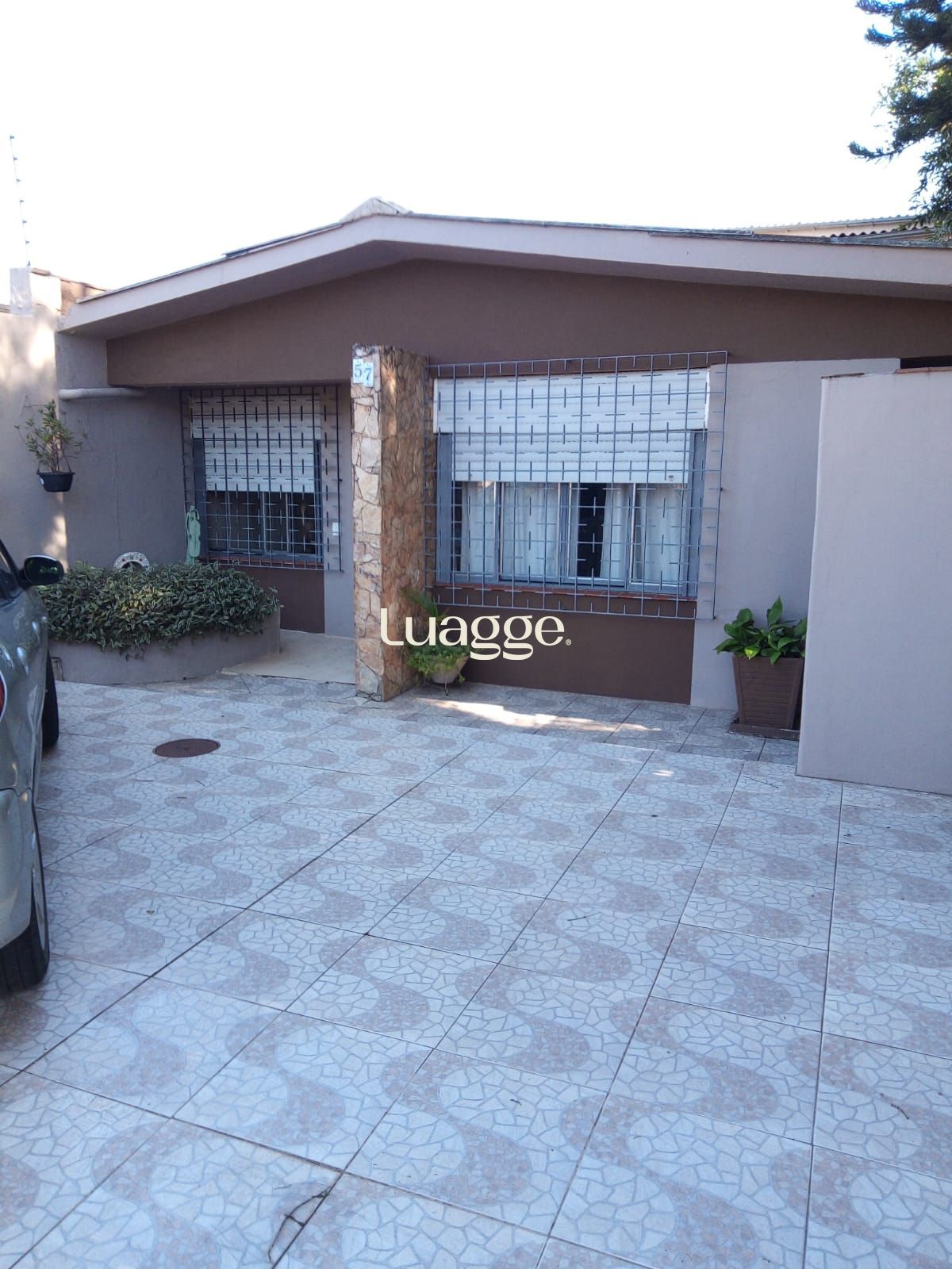 Casa à venda com 5 quartos, 142m² - Foto 2