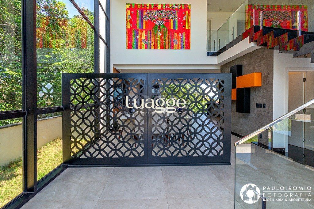 Casa de Condomínio à venda com 3 quartos, 384m² - Foto 4