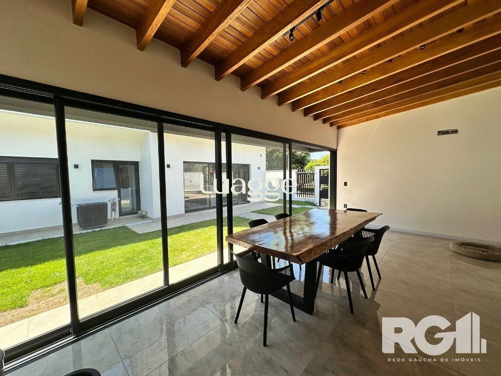 Casa à venda com 2 quartos, 248m² - Foto 12