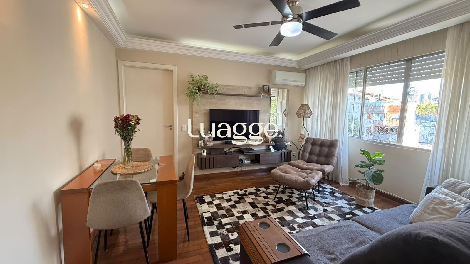 Apartamento 2 Dormitórios c/elevador e 1 vaga Coberta Bairro Bela Vista