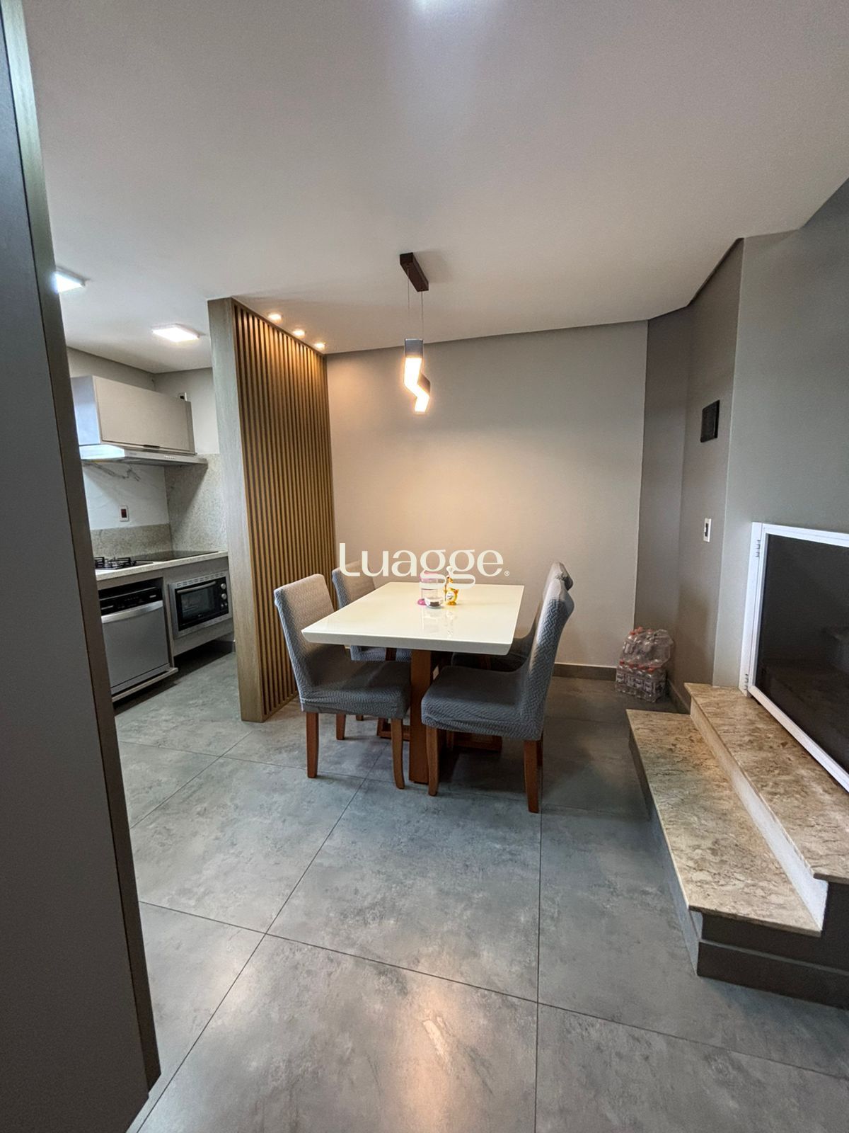 Casa à venda com 3 quartos, 133m² - Foto 4