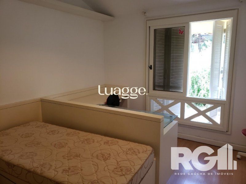 Casa de Condomínio à venda com 3 quartos, 222m² - Foto 13