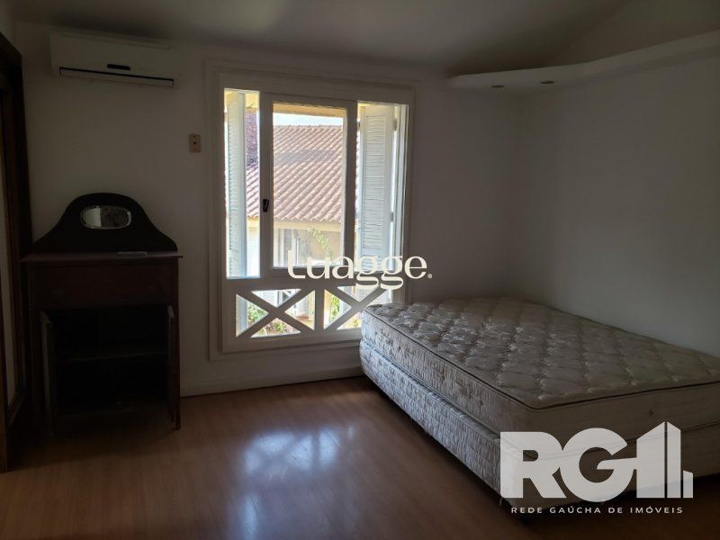 Casa de Condomínio à venda com 3 quartos, 222m² - Foto 9