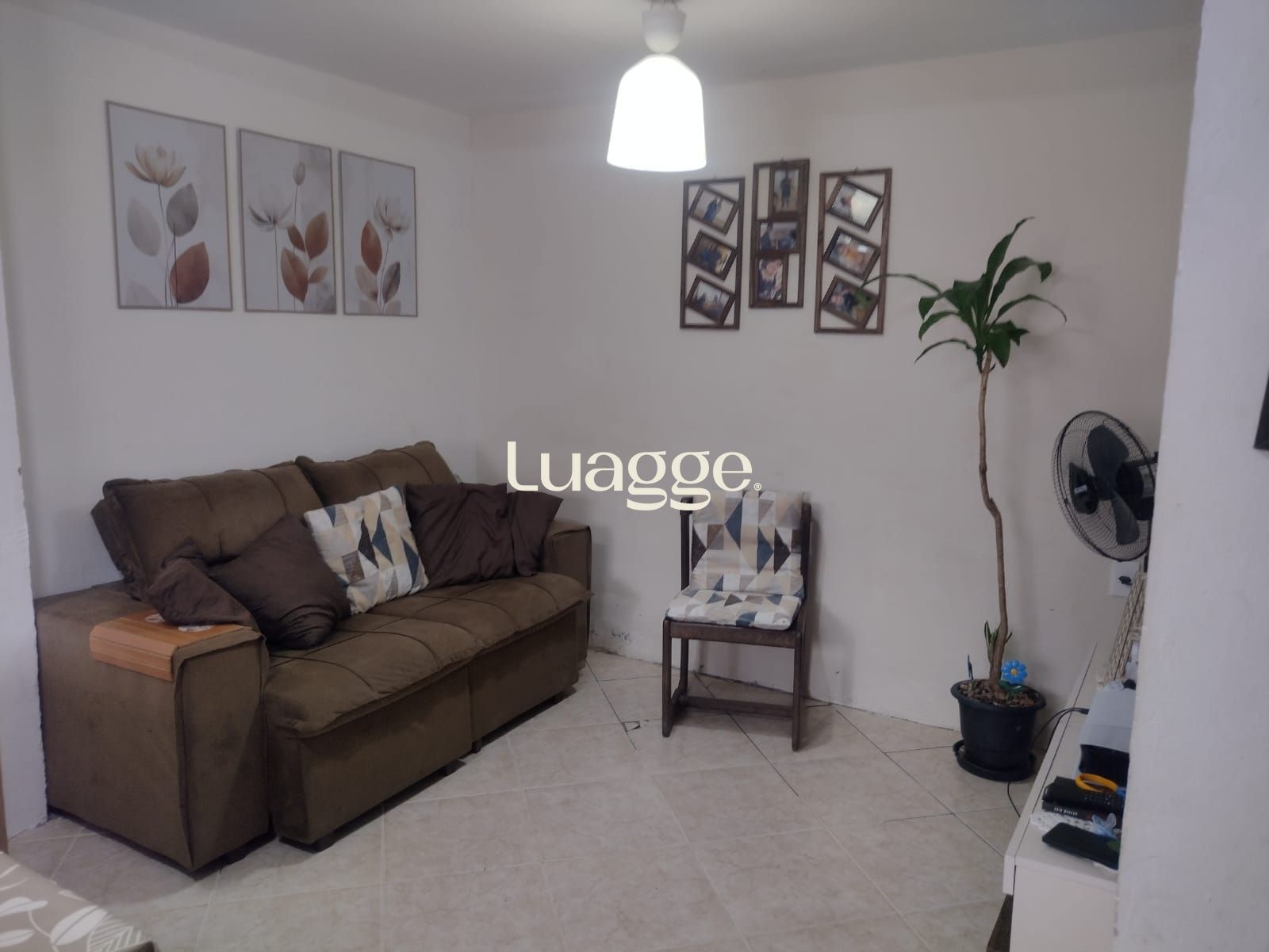 Casa à venda com 3 quartos, 1m² - Foto 4
