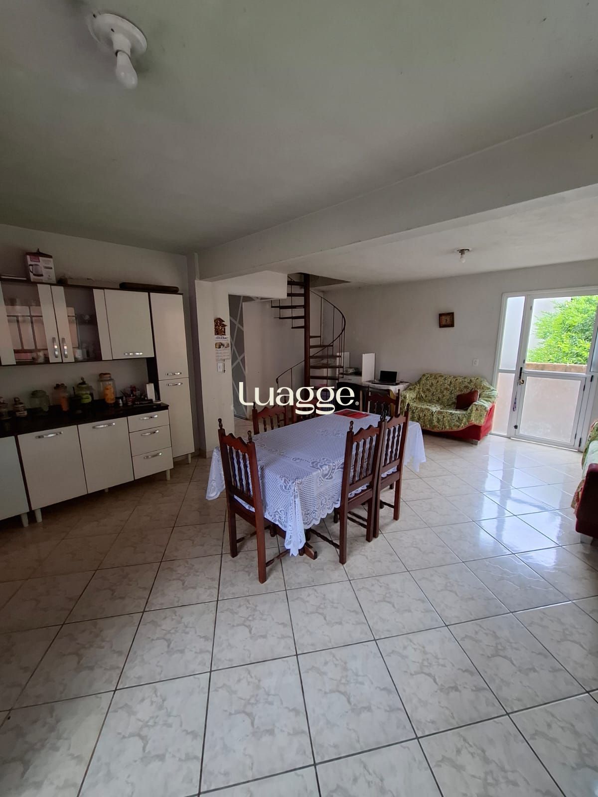 Casa à venda com 4 quartos, 98m² - Foto 8