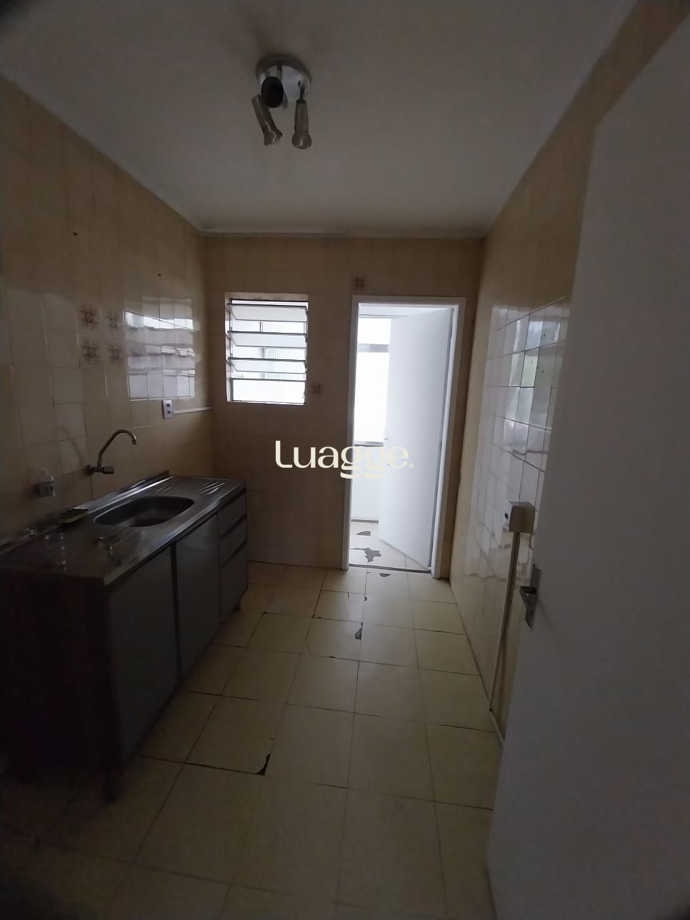 Apartamento à venda com 1 quarto, 40m² - Foto 35