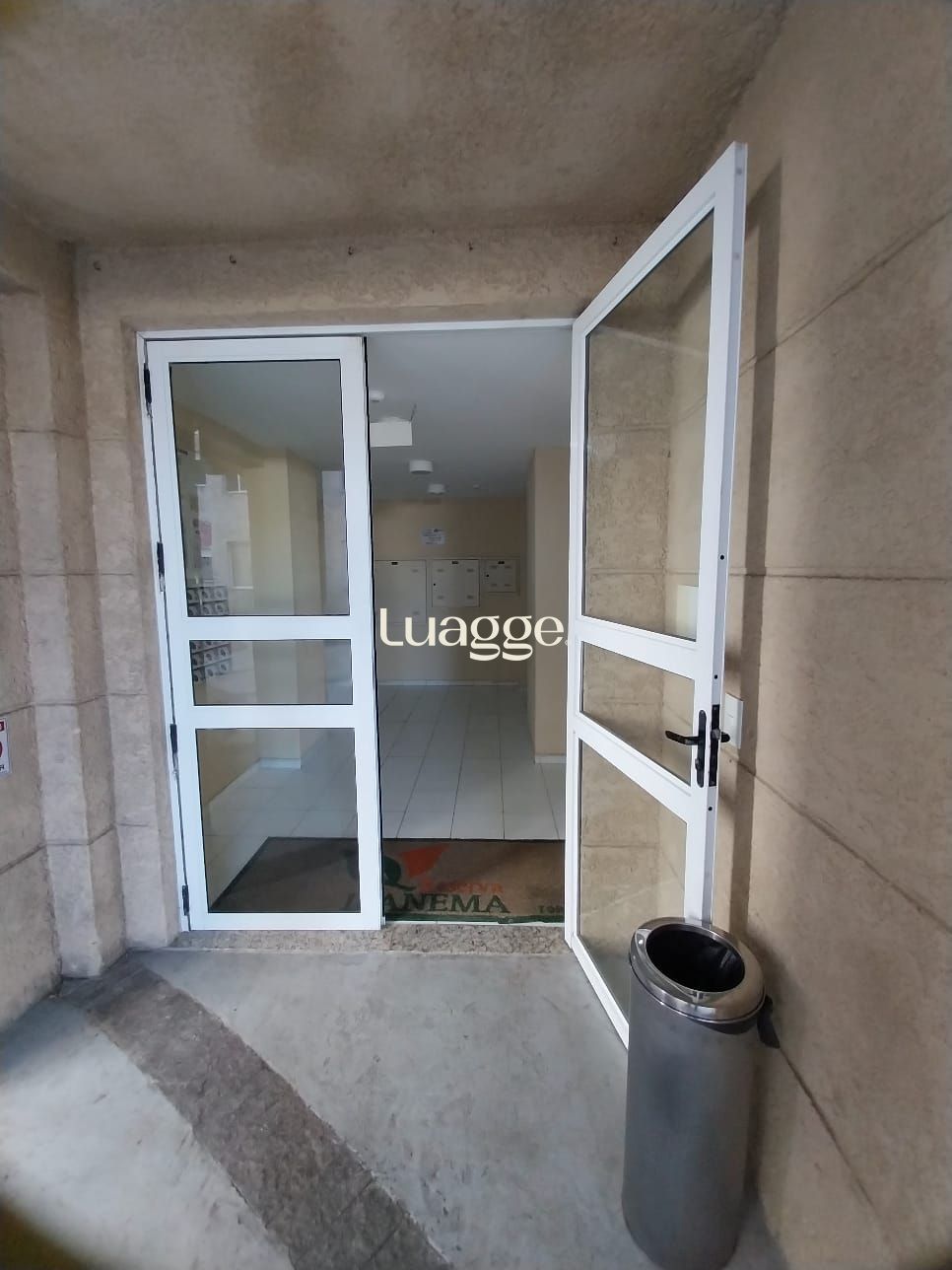 Apartamento à venda com 2 quartos, 44m² - Foto 37