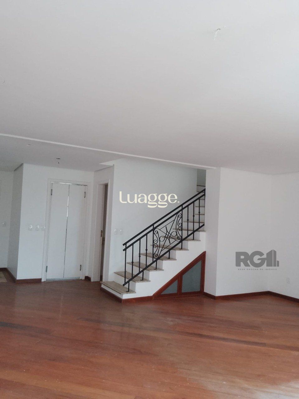 Casa de Condomínio à venda com 3 quartos, 213m² - Foto 6