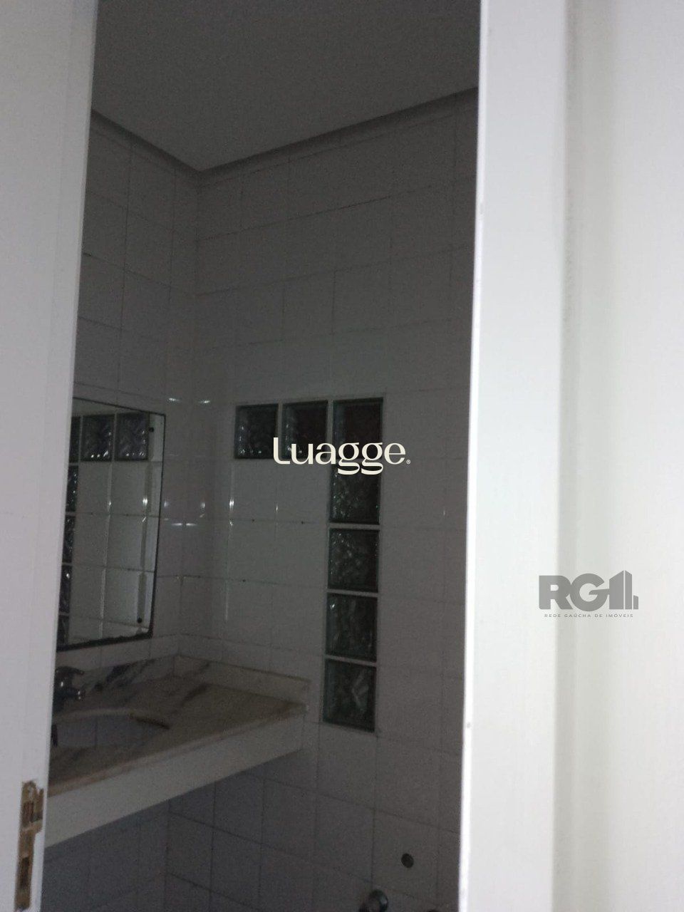 Casa de Condomínio à venda com 3 quartos, 213m² - Foto 9