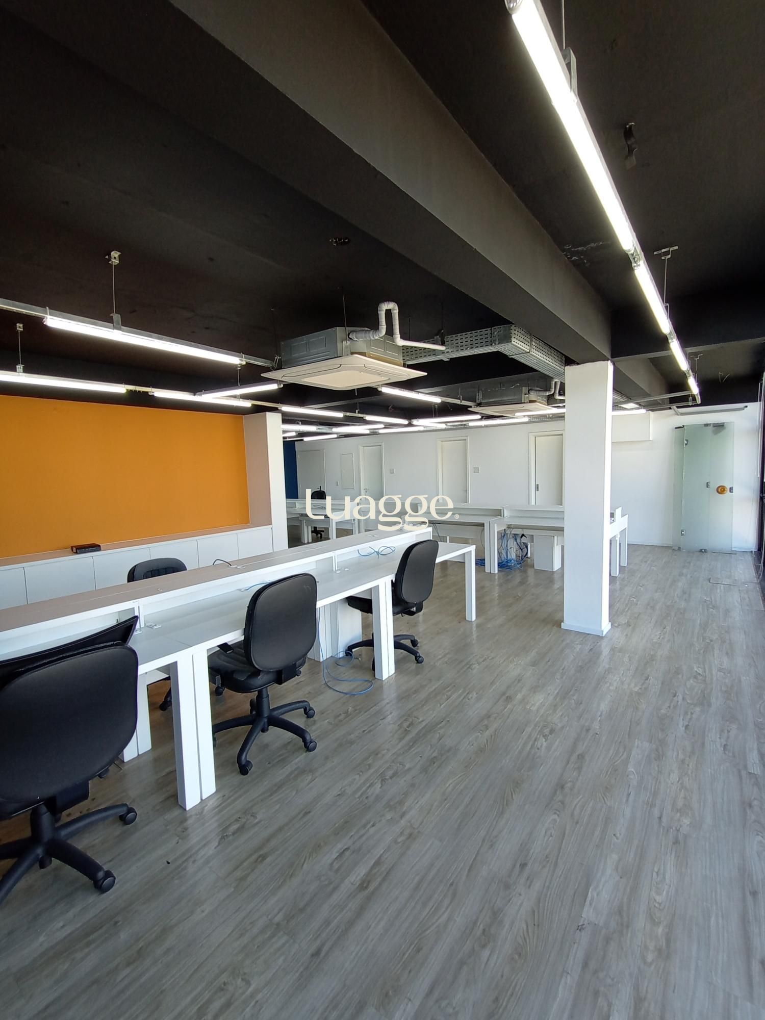 Conjunto Comercial-Sala à venda com 1 quarto, 120m² - Foto 6