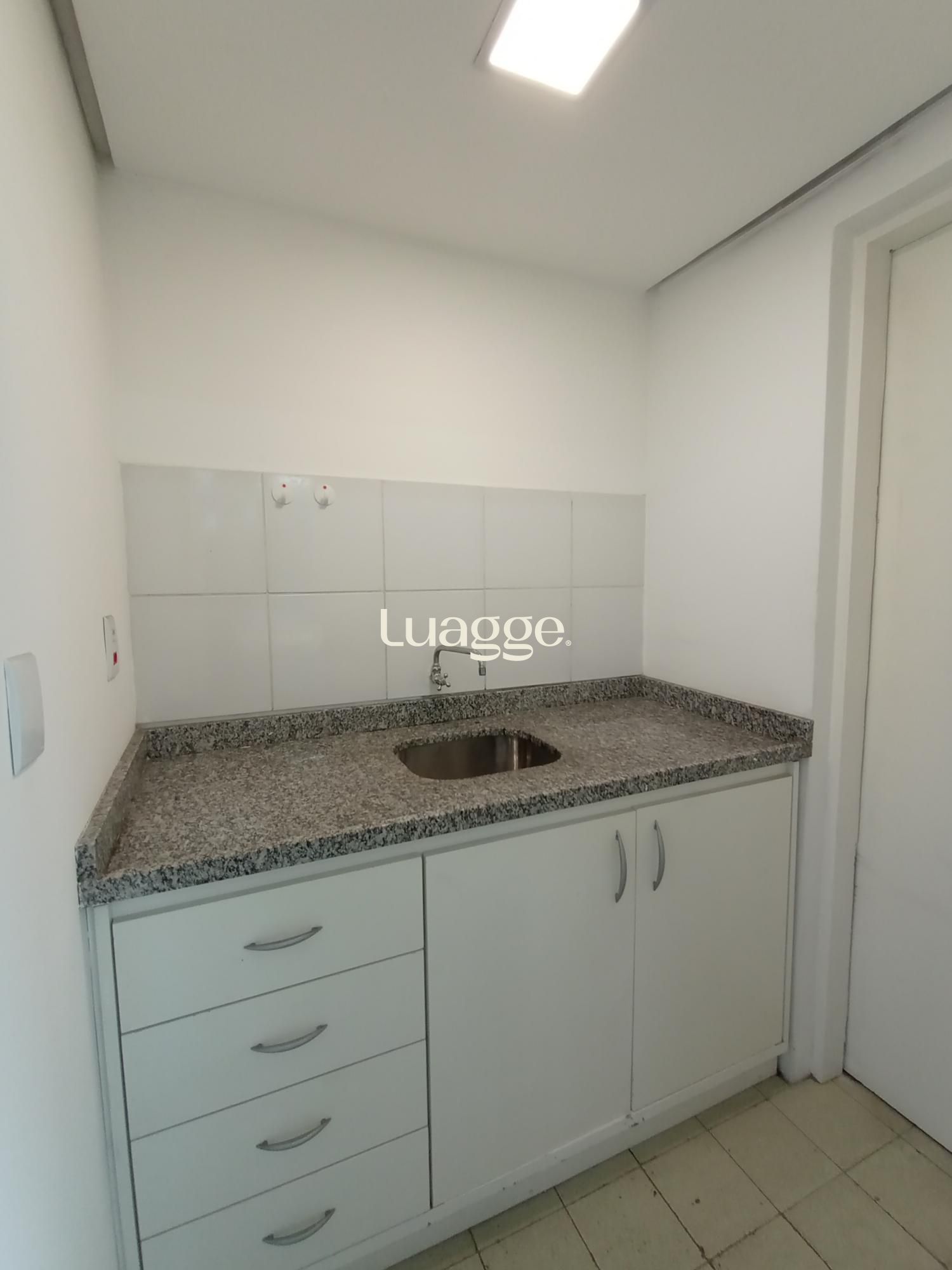 Conjunto Comercial-Sala à venda com 1 quarto, 120m² - Foto 21