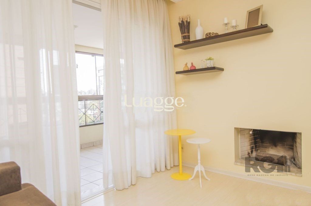 Apartamento à venda com 3 quartos, 110m² - Foto 2
