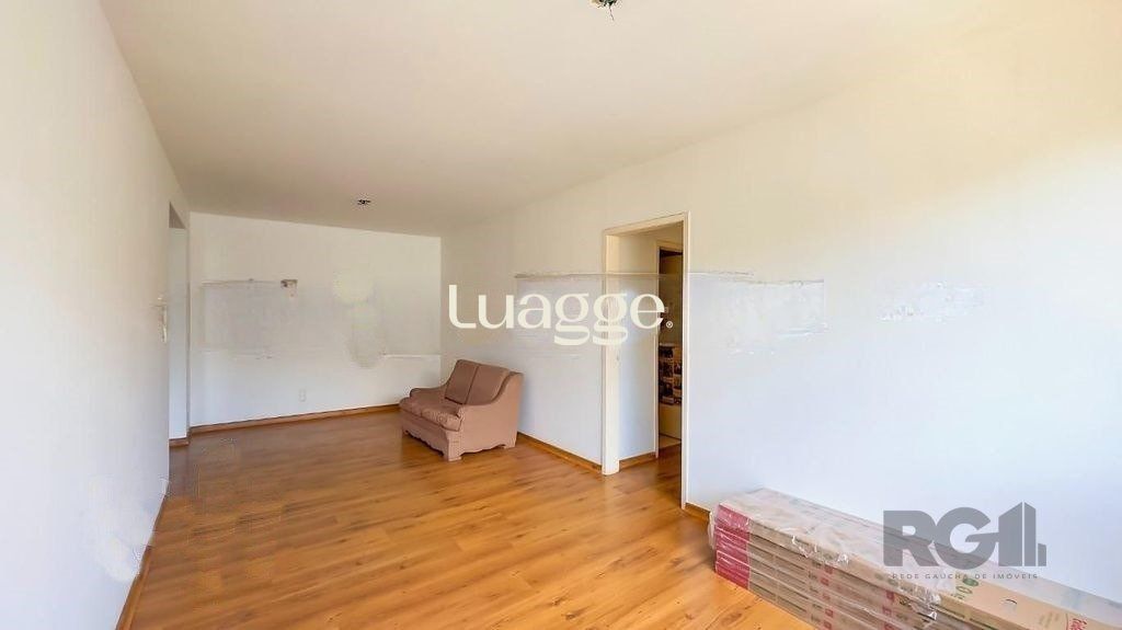 Apartamento à venda com 3 quartos, 107m² - Foto 2