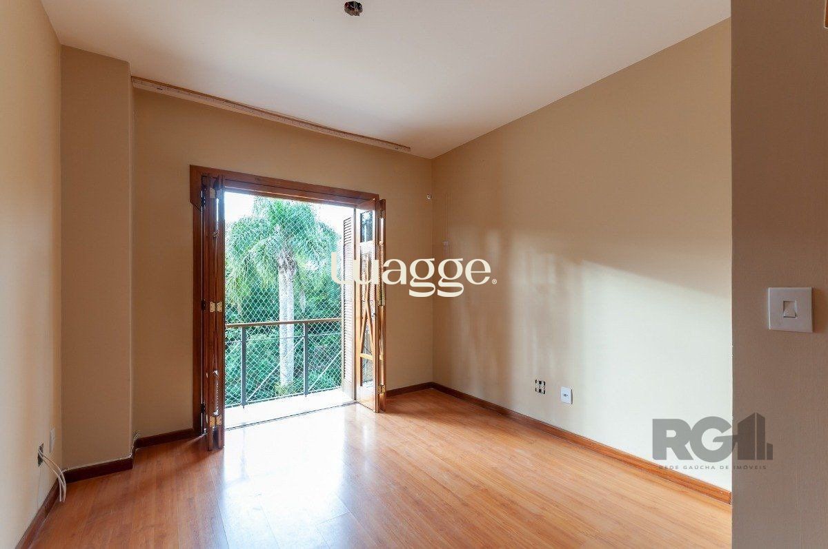 Casa de Condomínio à venda com 3 quartos, 250m² - Foto 5