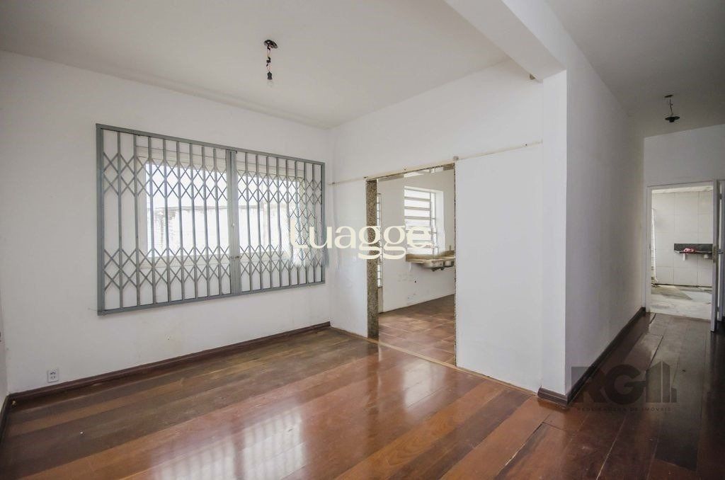 Casa à venda com 4 quartos, 252m² - Foto 4