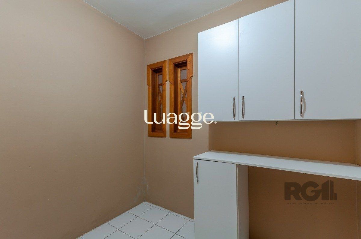 Casa de Condomínio à venda com 3 quartos, 250m² - Foto 25