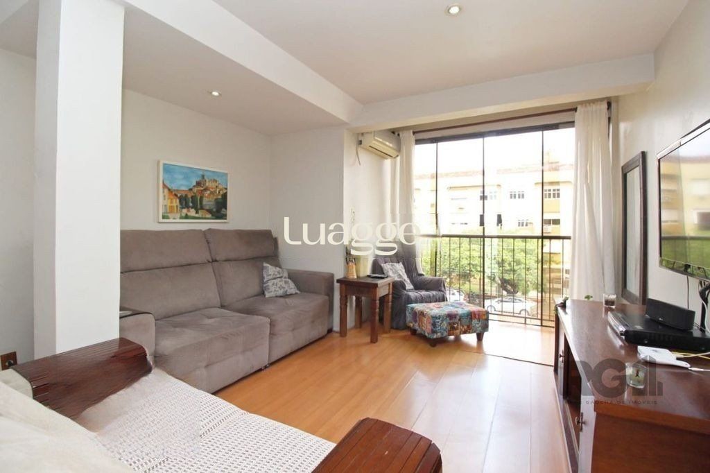 Apartamento à venda com 3 quartos, 107m² - Foto 2