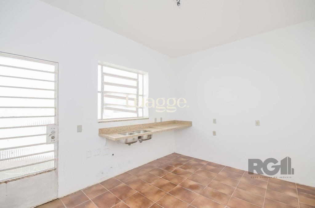 Casa à venda com 4 quartos, 252m² - Foto 20