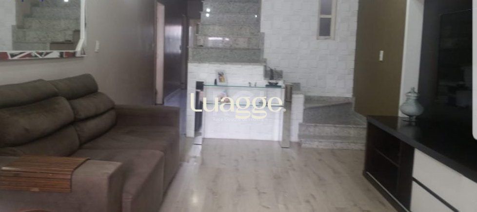 Casa à venda com 3 quartos, 239m² - Foto 2