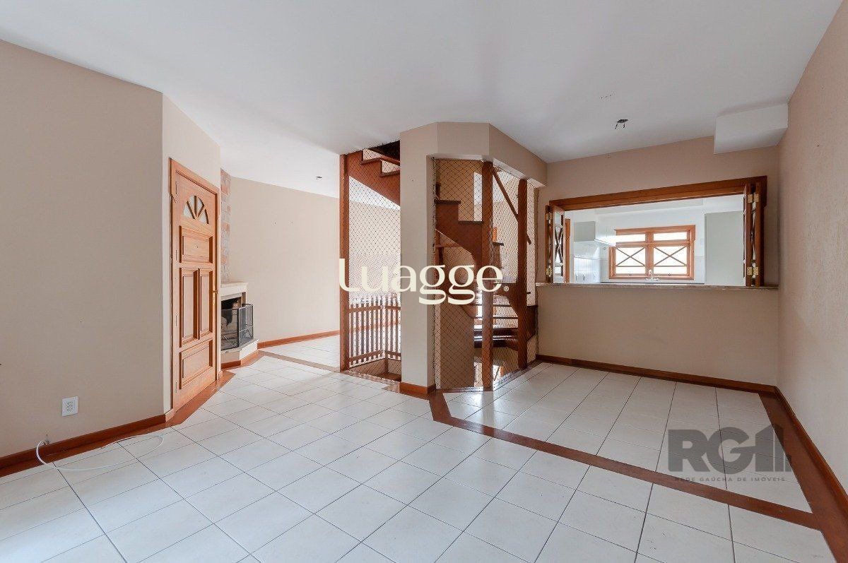 Casa de Condomínio à venda com 3 quartos, 250m² - Foto 6