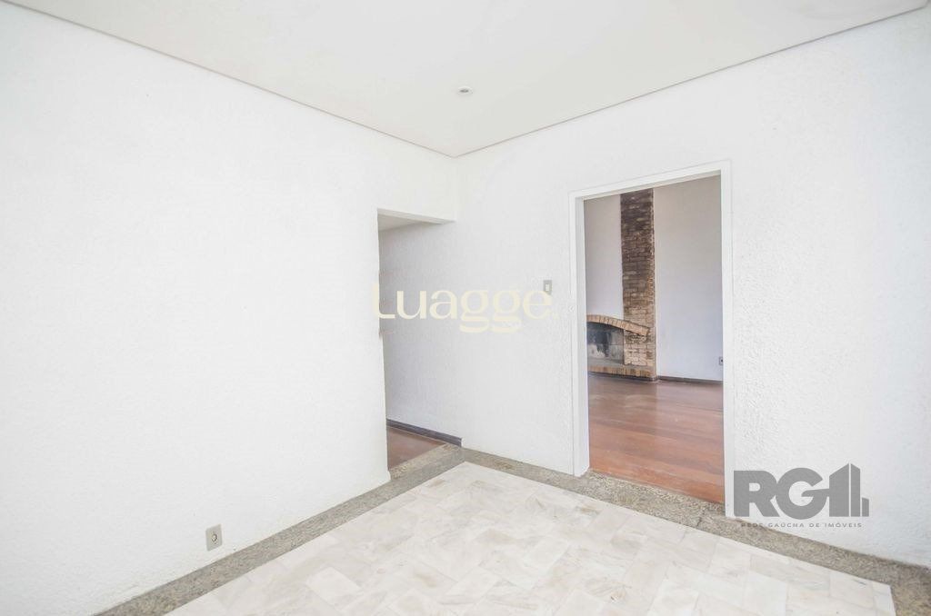 Casa à venda com 4 quartos, 252m² - Foto 8