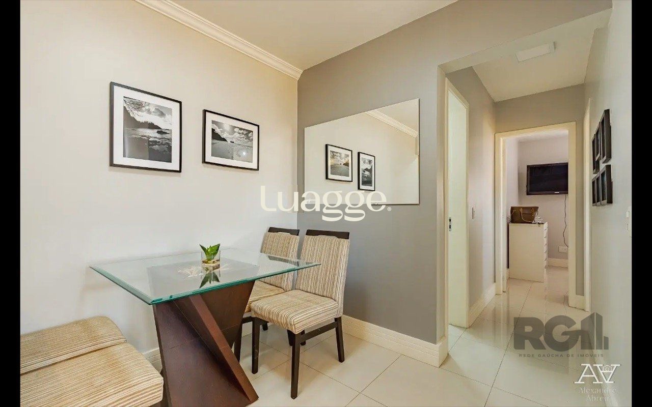 Apartamento à venda com 2 quartos, 61m² - Foto 2