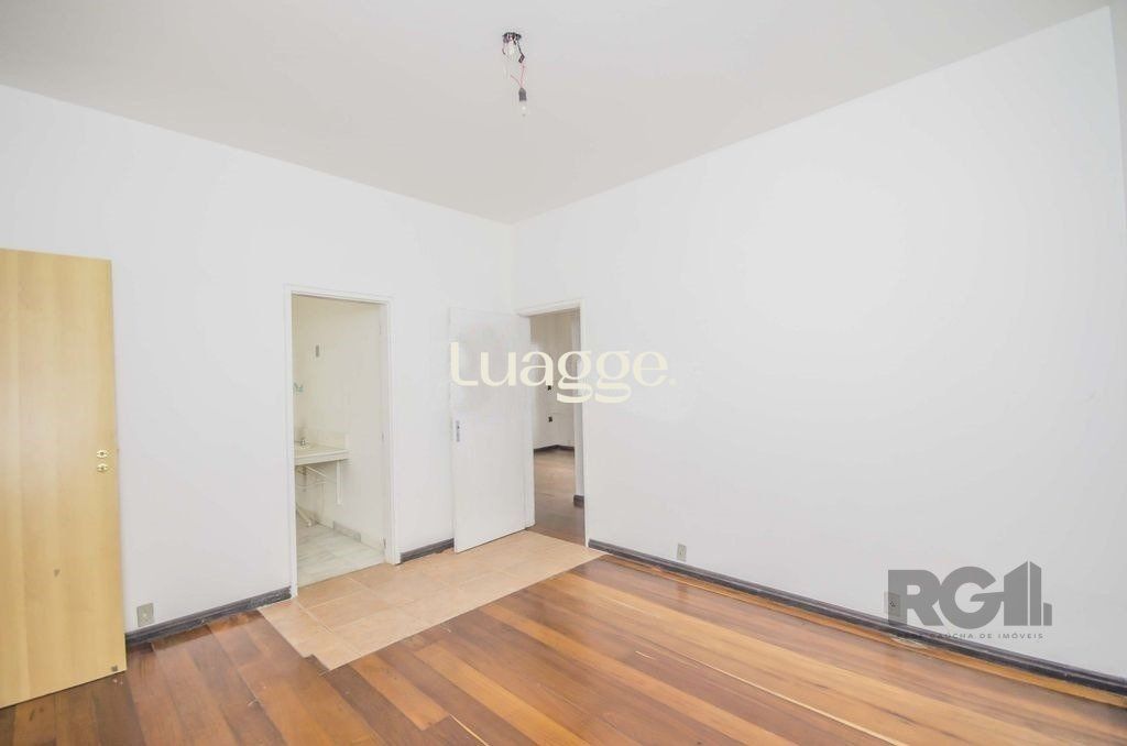 Casa à venda com 4 quartos, 252m² - Foto 5
