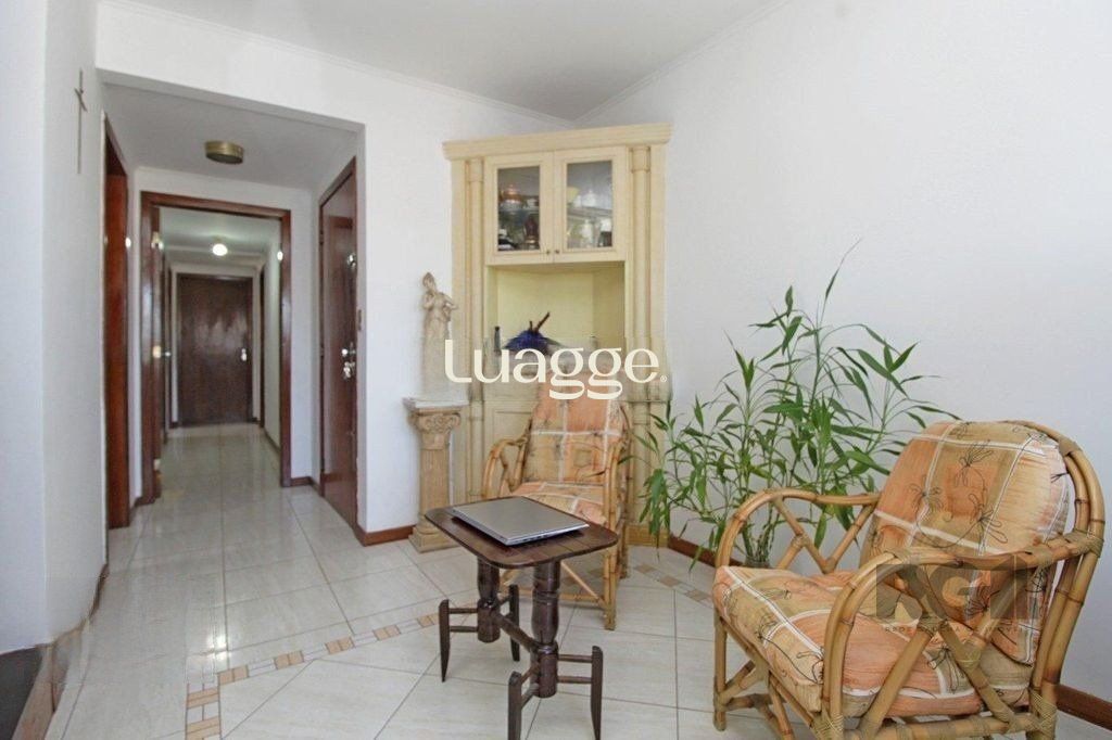 Apartamento à venda com 3 quartos, 206m² - Foto 17
