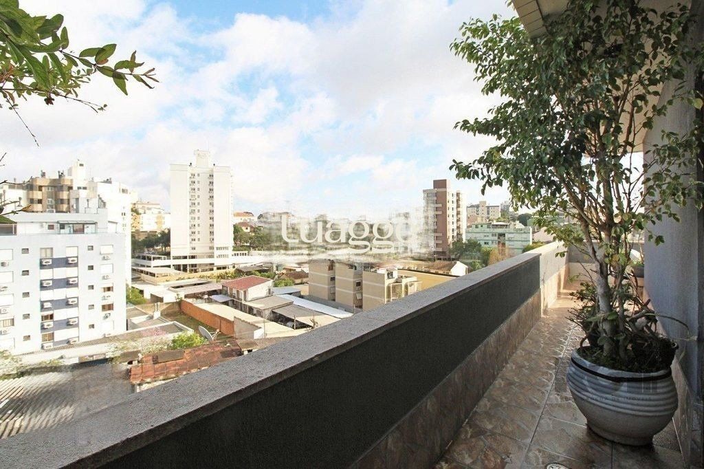 Apartamento à venda com 3 quartos, 206m² - Foto 12