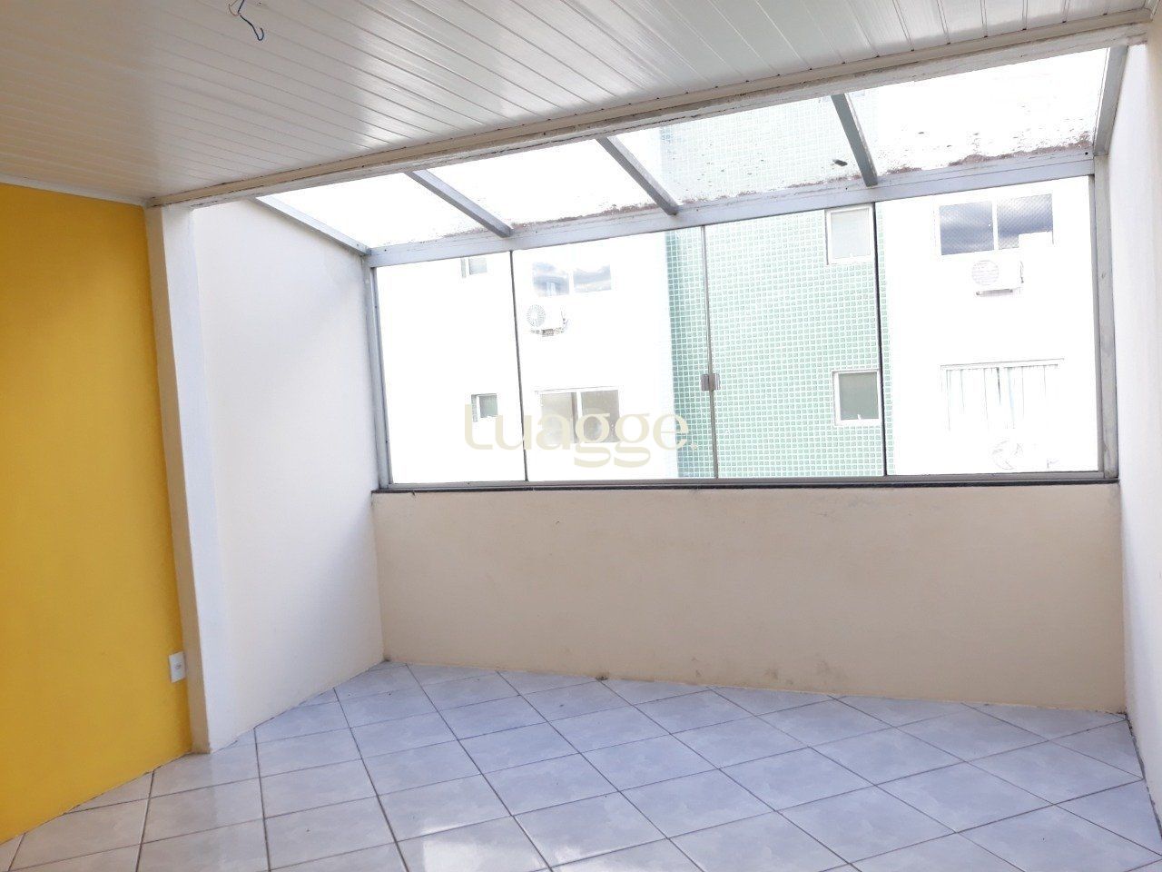 Sobrado à venda com 3 quartos, 389m² - Foto 1