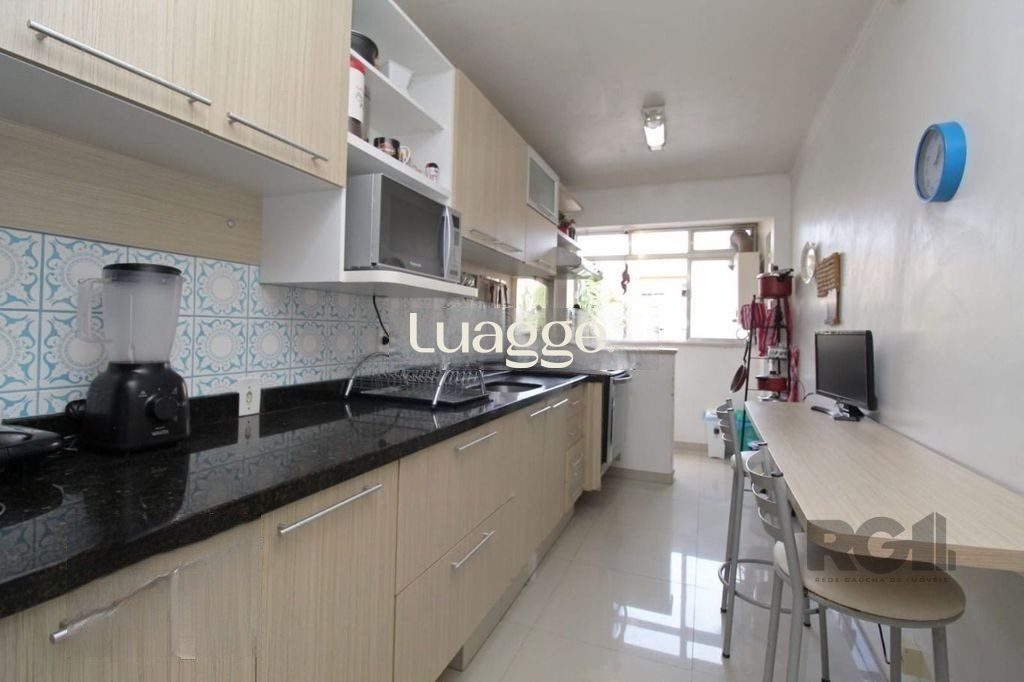Apartamento à venda com 3 quartos, 107m² - Foto 3