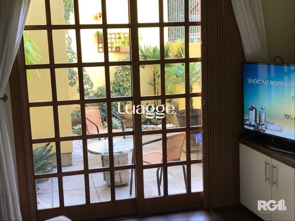 Casa à venda com 4 quartos, 244m² - Foto 7