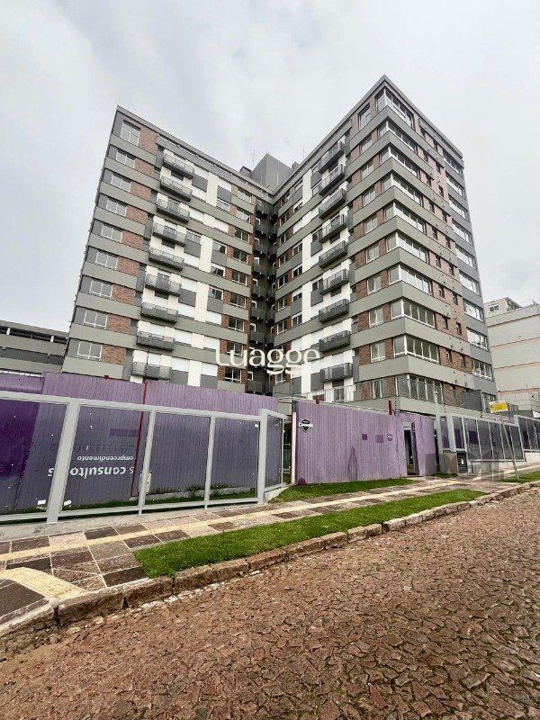 Apartamento à venda com 2 quartos, 71m² - Foto 1