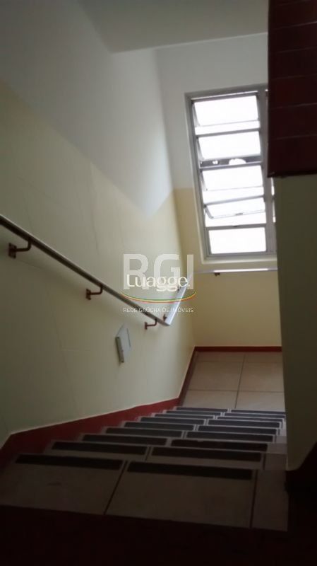 Apartamento à venda com 2 quartos, 77m² - Foto 3