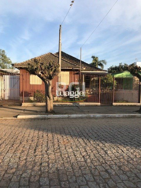 Casa à venda com 4 quartos, 81m² - Foto 2